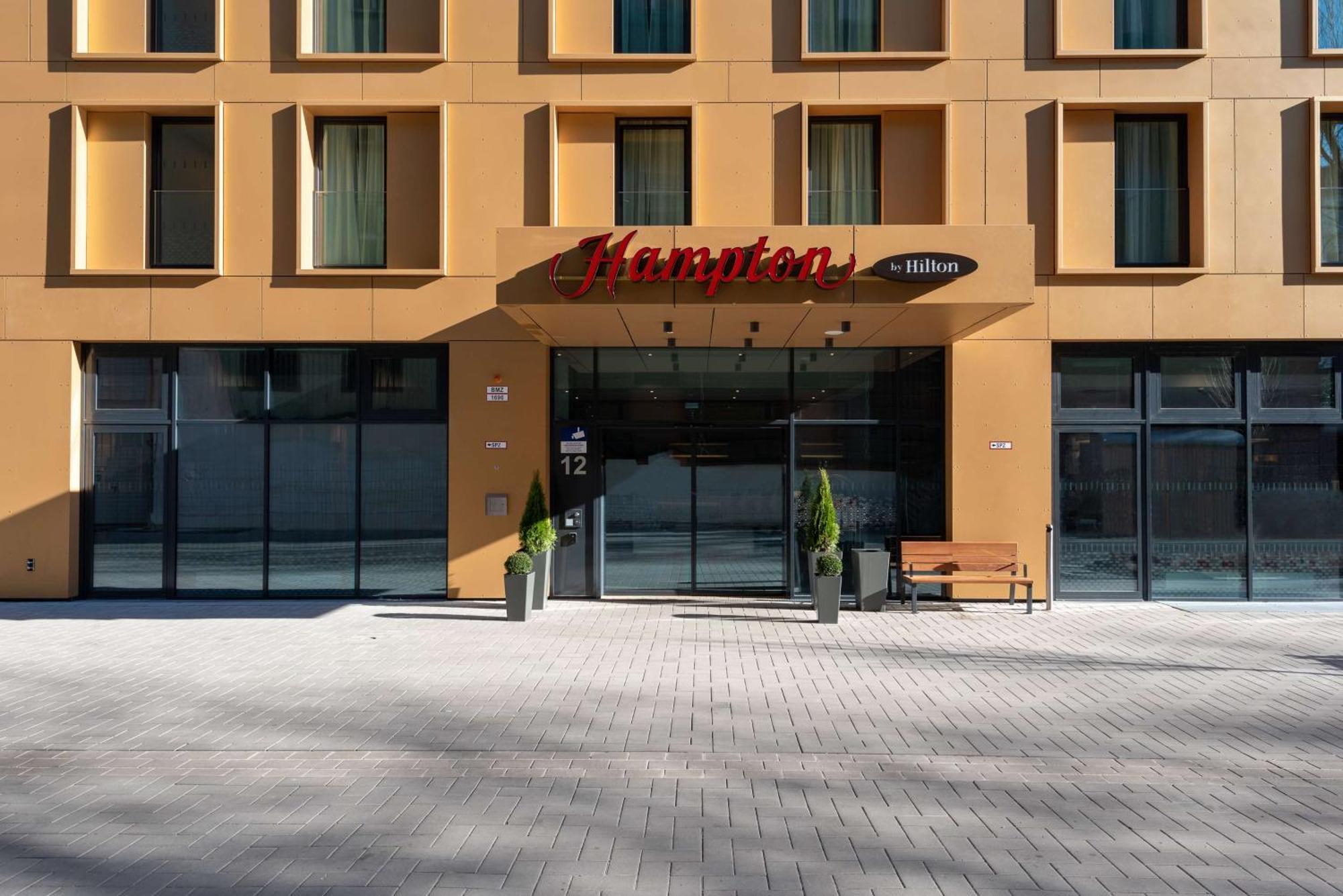Hampton By Hilton Duesseldorf City Centre — Photos 2